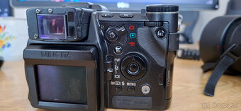 Minolta DiMAGE A1 - 6