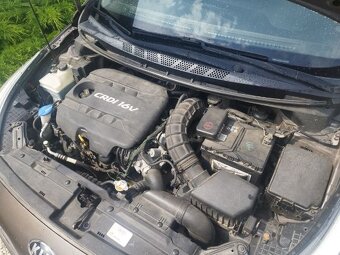 Kia ceed SW 1.6 crdi - 6