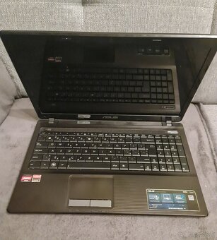 Asus X53U - 6