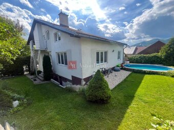 Predaj: rodinný dom s bazénom, altánkom na pozemku 617 m2, S - 6