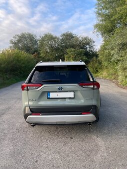 TOYOTA RAV4 2.5 HYBRID 4X4 ADVENTURE (odpočet DPH) - 6