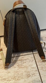 Kors ruksak nový - 6