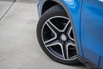 Mercedes-Benz GLA 200 d 4MATIC - 6