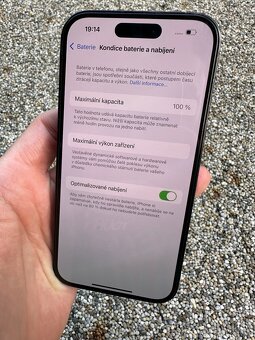 IPhone 14 Pro - baterie 100% - 6