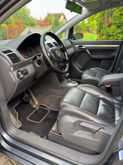 Volkswagen Touran 2.0 TDi - 6