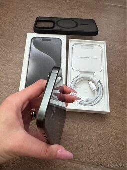 IPhone 15 Pro 256GB Black Titanium - 6