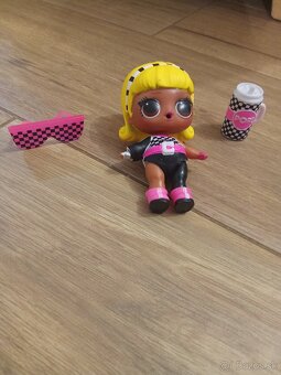 LOL bábika s autíčkom - 6