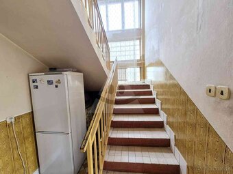 Priestranný 4-izbový dom s vedľajšou budovou Gabčíkovo - 6