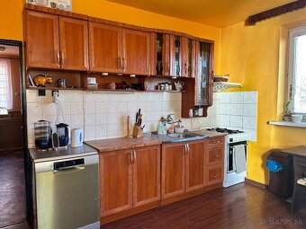 Dolný Bar- Rodinný dom 300m2 s pozemkom 1646m2 - 6