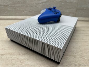 Microsoft Xbox One S 1TB - 6