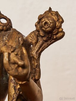 Bronzová socha bodhisattvu Avalókitéšvary (Padmapáni) - 6