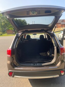 Mitsubishi Outlander 2.2 DI-D 4WD, 7-miestny, 2015 - 6