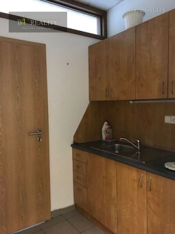 Kancelária na prenájom, 25 m2, Trenčín, ul. Gen. M.R.Štefáni - 6