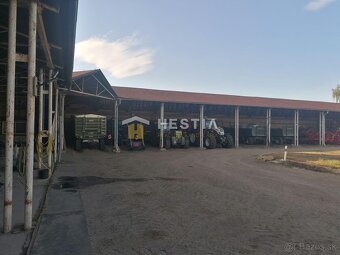 Pozemok s hospodárskymi budovami a ubytovaním - 6