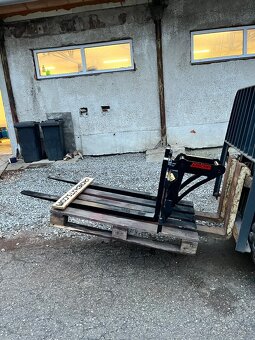 Paletové vidlice na báger - 6