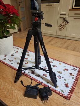 Panasonic Lumix DC-G90 - 6