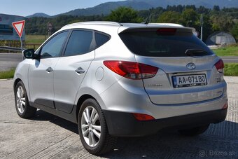 Hyundai ix35 2.0 CRDi VGT Style 4x4 A/T - 6