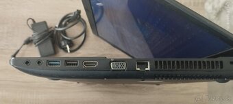 TOSHIBA Satellite C70-A-16R - 6