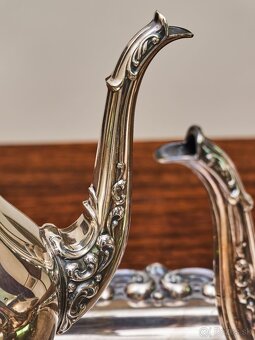 Kávový a čajový servis Oneida Heirloom – Venetian Scroll - 6