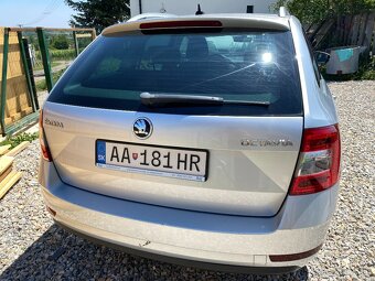 Octavia Combi 1.6 TDI 115k Style DSG EU6 - 6
