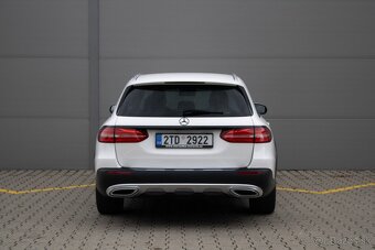 Mercedes-Benz E 220d 4MATIC All Terrain - 6