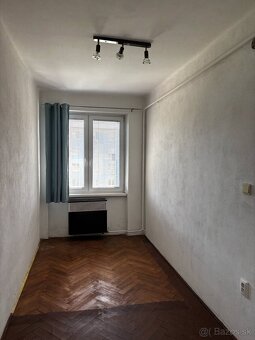 Priestranný 3izb byt s balkonom a vlastným kúrením - 6