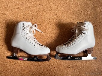 Detske Jackson Mystique korcule vel. 2 - 6