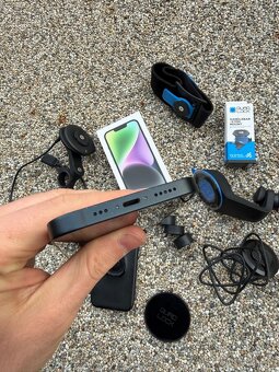 IPhone 14 + Quad lock - baterie 100% - 6