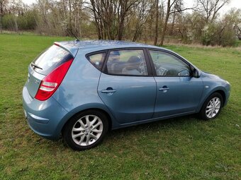 Hyundai i30 1,4 Benzín - plyn - 6