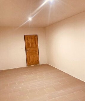 PRENÁJOM menší sklad 24 m2 na Družbe - 6