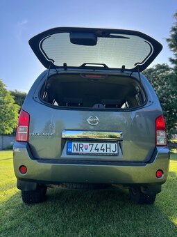 Nissan Pathfinder 2,5 DCi 4x4 126kW - 6