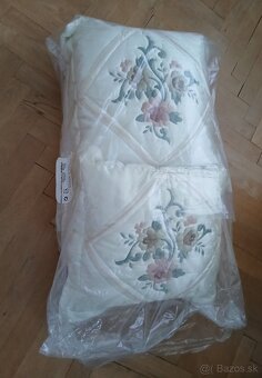 Luxusný prehoz na posteľ + dva vankúše - 6