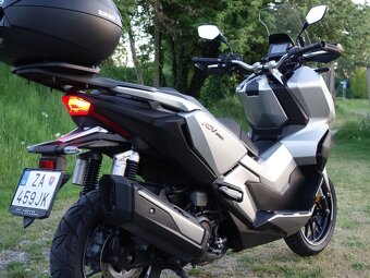 Honda ADV 350, kufor, gumy, servis Honda - 6