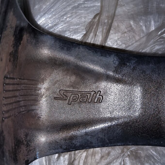 Hliníkové disky 5x114,3 R19 8J ET40 - 6