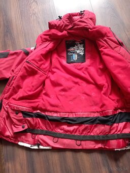 Predám lyžiarsku súpravu veľ.M - 6