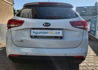 Kia Cee´d 1.6-1.MAJITEL-NAVI-KAMERA - 6