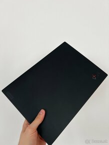 Lenovo ThinkPad X1 Carbon Gen10 - 6