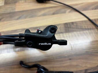 Hydraulicke brzdy Radius - 6