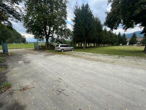 Stavebný pozemok 4280 m2 s halou v Túranoch - 6