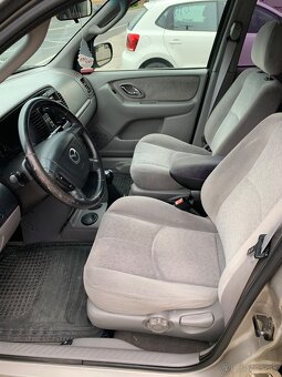 Mazda Tribute 4x4 - 6