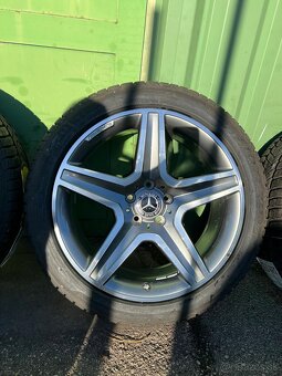 Zimná sada disky Mercedes GLA, r19, 235/45R19 - 6