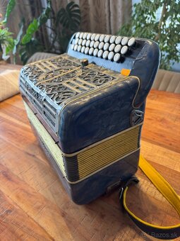 Heligonka F. Hlaváček, trojradová, trojhlasová G C F - 6