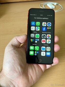 Apple iPhone SE (2020) - 6