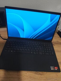 Predám notebook DELL VOSTRO 15 3515 - 6