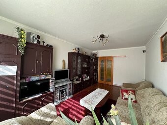 3izb. byt s loggiou, 72m2 - sídlisko Západ - 6