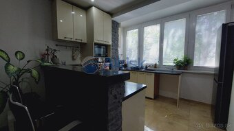 NA PREDAJ - KRÁSNY ,ZARIADENÝ 2 IZBOVÝ BYT S LOGGIOU, ČILIŽS - 6