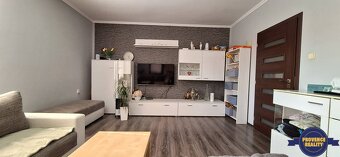 PREDAJ: Rodinný dom + 2x garáž, s pozemkom 591 m2 - Komárno - 6