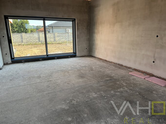 Moderná novostavba RD, pozemok 600m2, zastavaná plocha 179m2 - 6