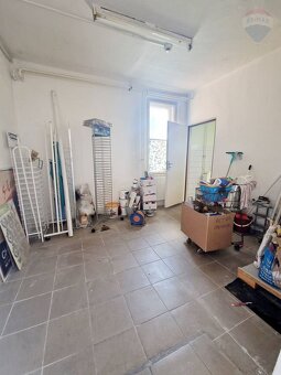 Prenájom obchodného priestoru - železničná stanica Levice - 6