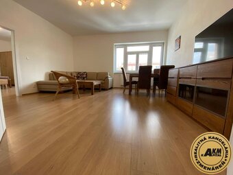 Honosný 3 izbový 95m2 byt v srdci mesta Zvolen na PRENÁJOM - 6